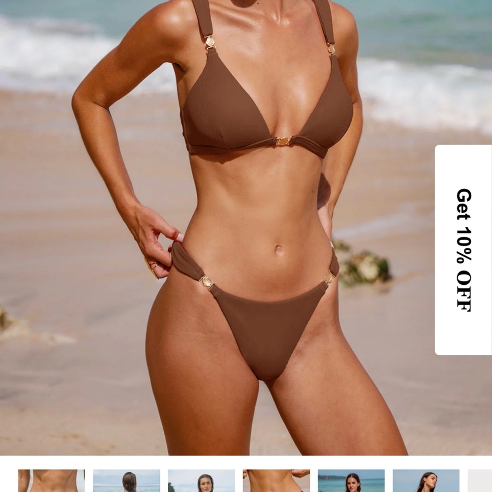 BERLOOK swimsuit. NWT. Never worn. Top M bottom S
